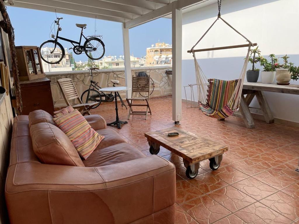 Mp Cozy Apartment Near The Sea Paphos Extérieur photo